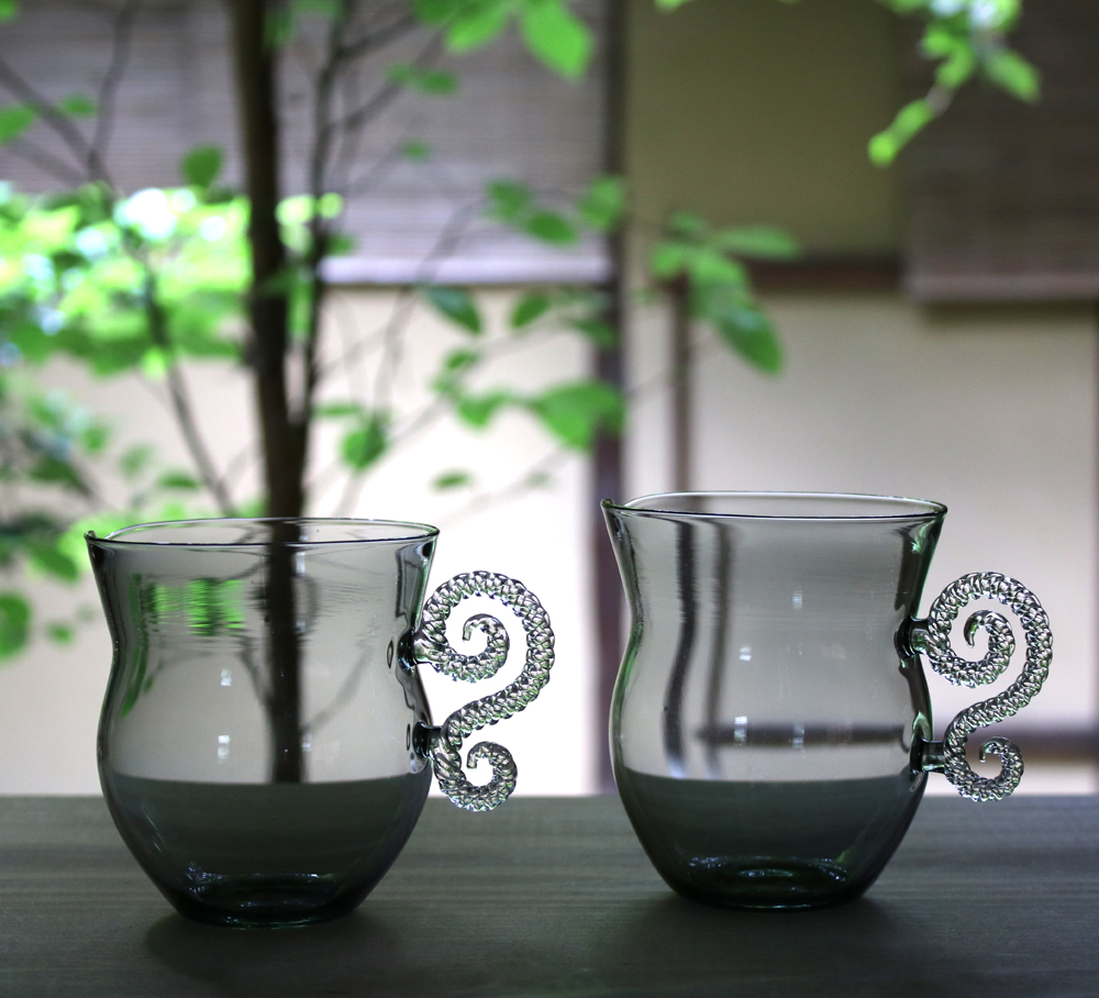 glass atelierえむに 墨色の茶海(ピッチャー) 耐熱ガラス | J-ARTIST.COM